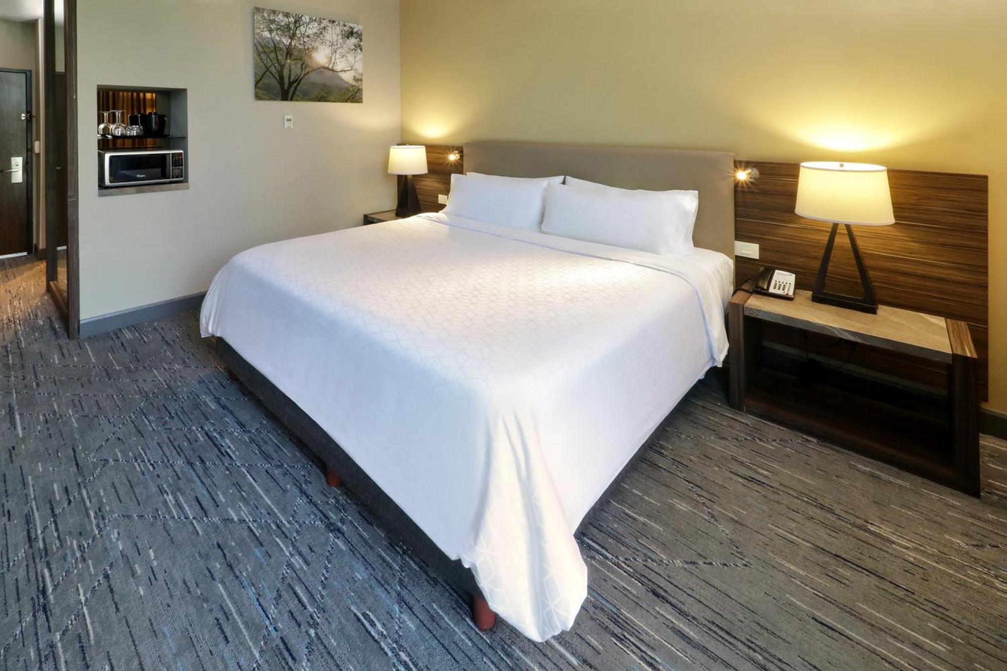 Holiday Inn Express & Suites Monterrey Valle By Ihg San Pedro Garza Garcia Екстериор снимка
