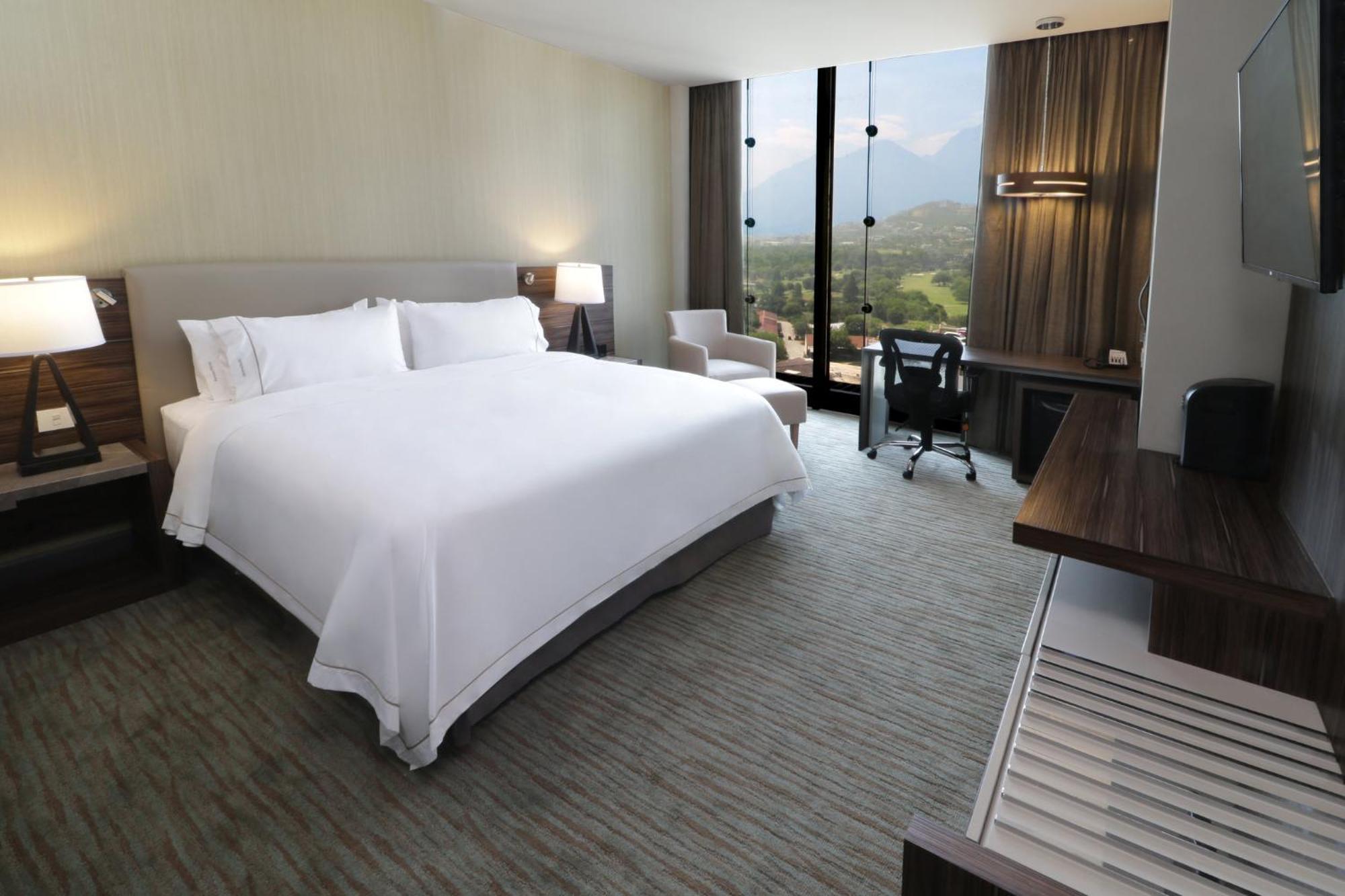 Holiday Inn Express & Suites Monterrey Valle By Ihg San Pedro Garza Garcia Екстериор снимка